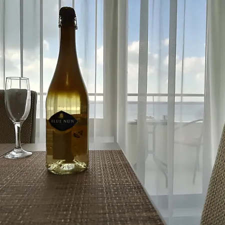 Aristocracy Summerland